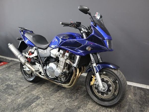 ホンダ CB1300スーパーボルドール CB1300SB 2