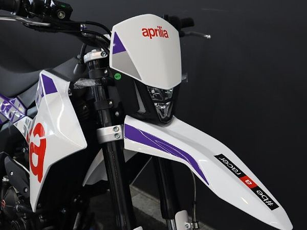 アプリリア SX125 【新車在庫あり】即納可能です! SX125 2