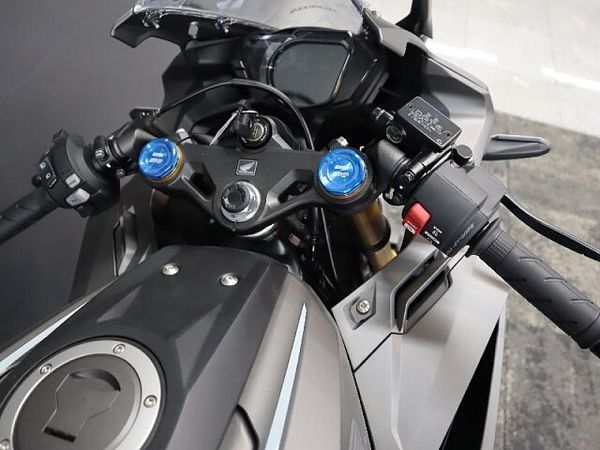 ホンダ CBR250RR (MC51) 【新車在庫あり】即納可能です! CBR250RR 4
