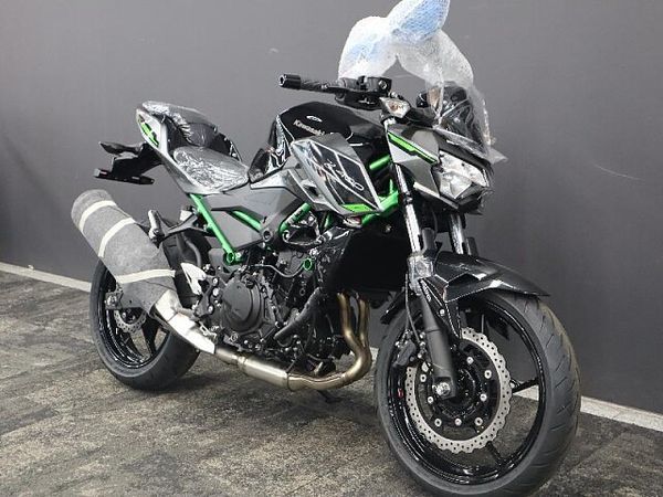 カワサキ Z400 【新車在庫あり】即納可能です! Z400 2