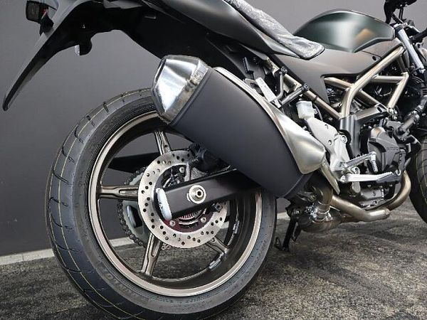 スズキ SV650 【新車在庫あり】即納可能です! SV650 8