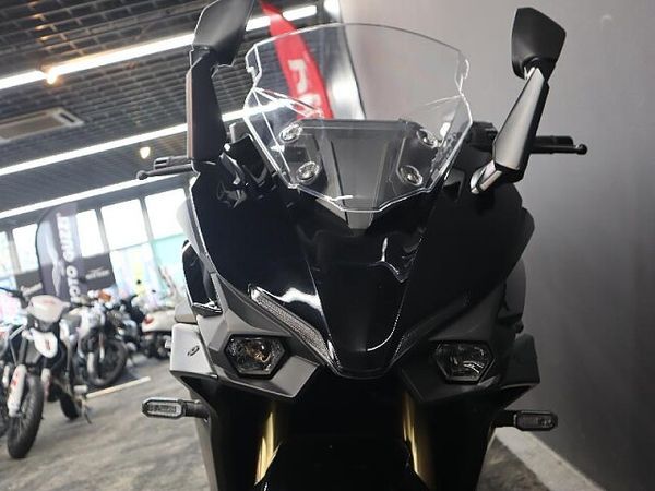 スズキ GSX-S1000GT GSX-S1000GT 2
