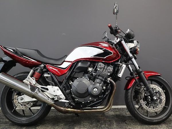 ホンダ CB400スーパーフォア CB400SF 1