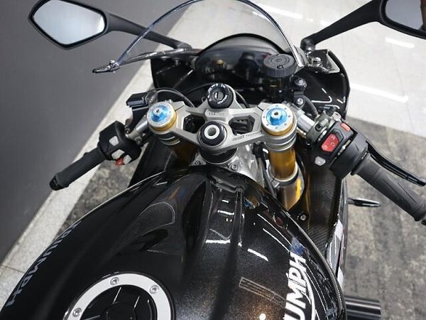トライアンフ トライアンフ その他 デイトナ765Moto2ED 4