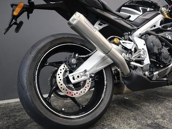 トライアンフ トライアンフ その他 デイトナ765Moto2ED 8
