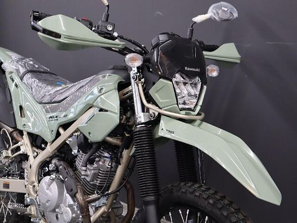 カワサキ KLX230 シェルパ 【新車在庫あり】即納可能です! KLX230シェルパ 2