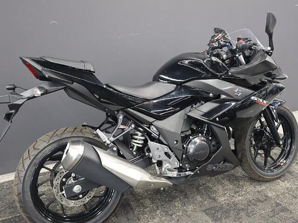 スズキ GSX250R GSX250R ABS 3