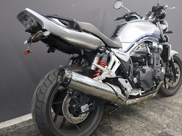 ホンダ CB1300スーパーフォア CB1300SF 3
