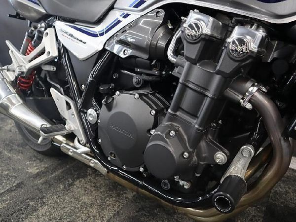 ホンダ CB1300スーパーフォア CB1300SF 7