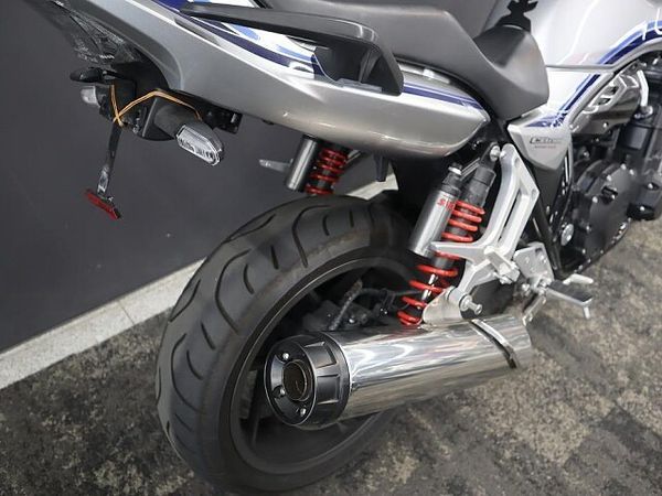 ホンダ CB1300スーパーフォア CB1300SF 8