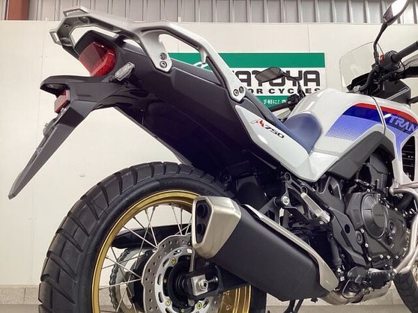 ホンダ XL750 トランザルプ 8