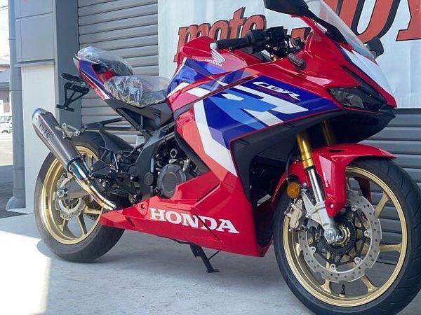 ホンダ CBR250RR (MC51) OVERRacingの開発や広報として使用していた車両です。 3