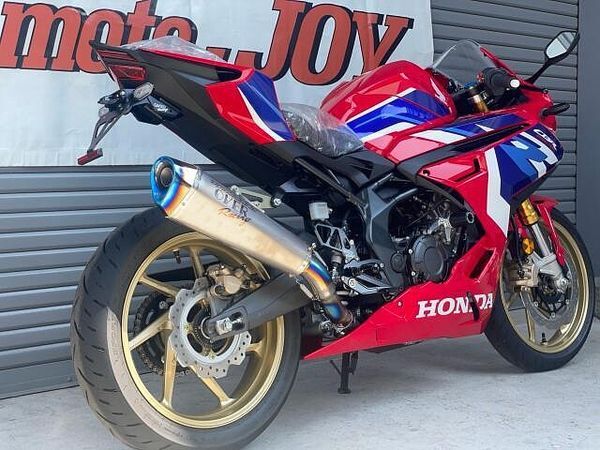 ホンダ CBR250RR (MC51) OVERRacingの開発や広報として使用していた車両です。 4