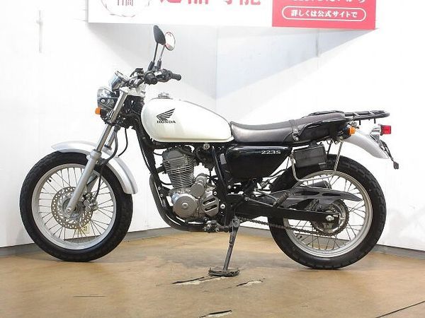 ホンダ CB223S CB223S/MC40型/キャブレターモデル/リアキャリア/サイドバックサポート装備 4