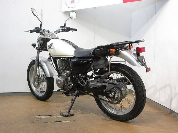 ホンダ CB223S CB223S/MC40型/キャブレターモデル/リアキャリア/サイドバックサポート装備 6