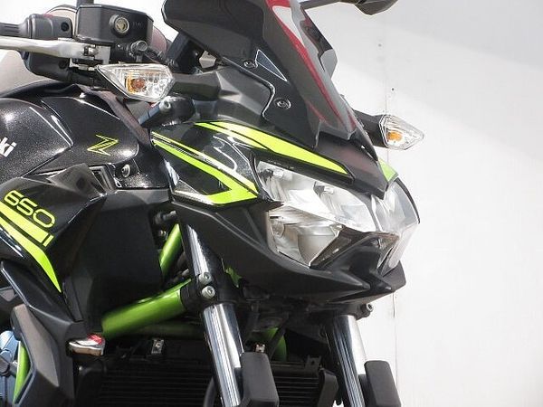 カワサキ Z650 Z650/ABS&ETC標準装備/トップケース/タンクバック装備/エンジンガード装備 7