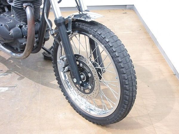 カワサキ 250TR 250TR/キャブレターモデル/カスタムフェンダー/カスタムヘッドライト装備 8