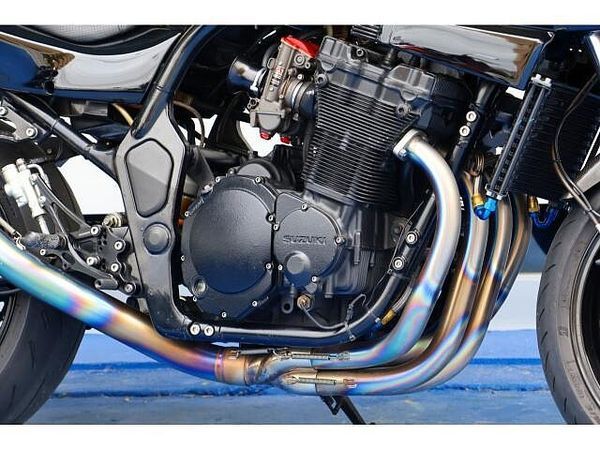 スズキ GSF1200 トルクフルな油冷マシンを存分に走らせる、ヘビーなカスタム車です。 6