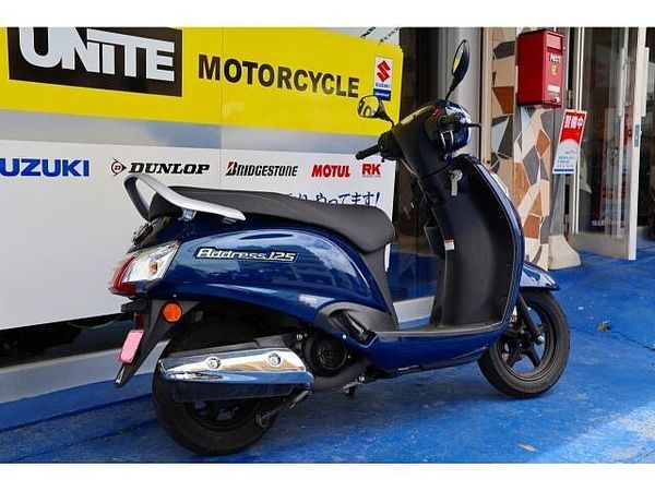 スズキ アドレス125 他社にないクラシカルデザインで人気の現行アドレス。走行距離少ない中古車です! 3