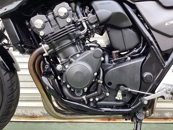 ホンダ CB400スーパーボルドール 4