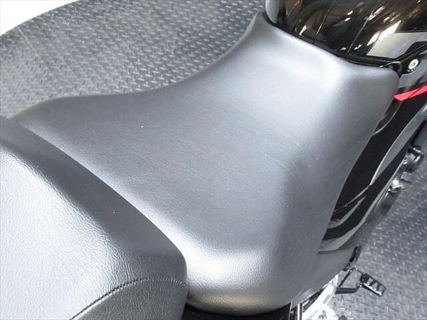 スズキ ジクサー 150 店頭現車無し、要取り寄せ車両。 8