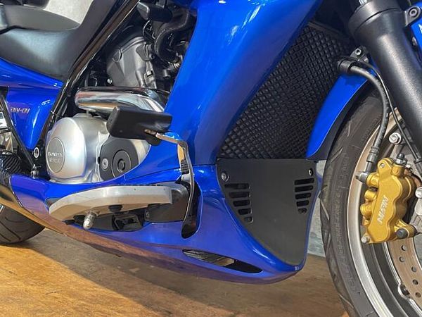 ホンダ DN-01 前後タイヤ新品に交換致します 9