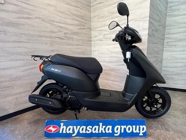 ヤマハ ジョグデラックス 店頭現車無し、要取り寄せ車両。展示車ありの2023モデル登場! 1
