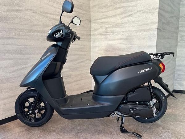 ヤマハ ジョグデラックス 店頭現車無し、要取り寄せ車両。展示車ありの2023モデル登場! 2