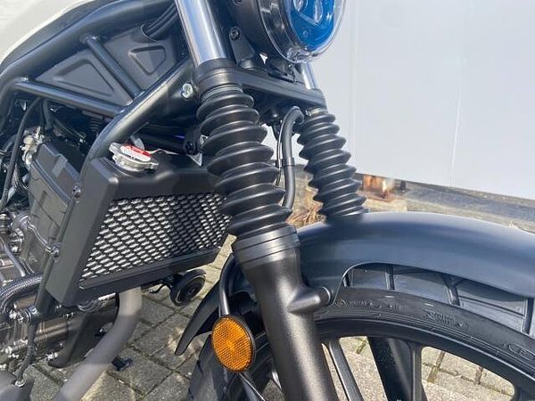 ホンダ CL250 店頭現車無し、要取り寄せ車両。話題のスクランブラーCL250が登場!! 8