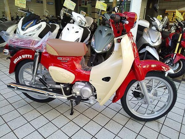 ホンダ スーパーカブ110 HELLO KITTY 受注分無くなり次第終了となります。 1