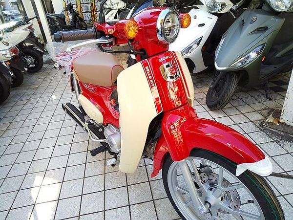 ホンダ スーパーカブ110 HELLO KITTY 受注分無くなり次第終了となります。 2