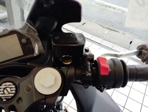 ヤマハ YZF-R3 メーカー正規取扱店なのでご購入の後も安心です! 10