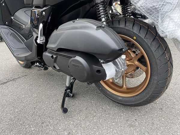 ヤマハ NMAX バイクの事なら当店にお任せ下さい!ホンダ・ヤマハ・スズキ正規取扱店です。 10