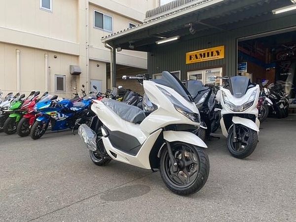 ホンダ PCX160 バイクの事なら当店にお任せ下さい!ホンダ・ヤマハ・スズキ正規取扱店です。 2