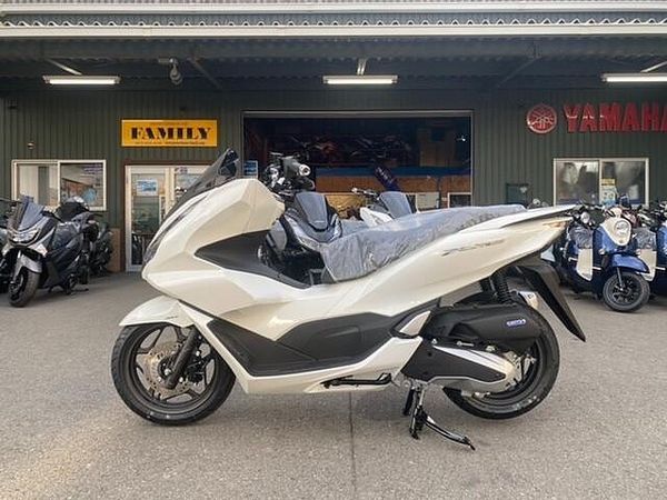 ホンダ PCX160 バイクの事なら当店にお任せ下さい!ホンダ・ヤマハ・スズキ正規取扱店です。 4