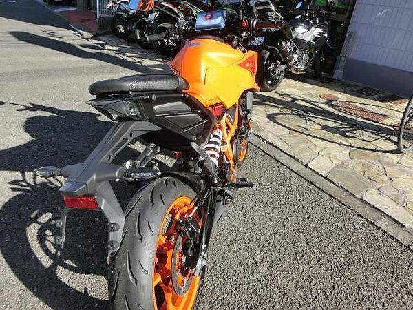 KTM 390 DUKE 入荷少量、お早目にお買い求め下さい、ナナオリジナル5年保証加入できます詳しくはスタッフまで 8