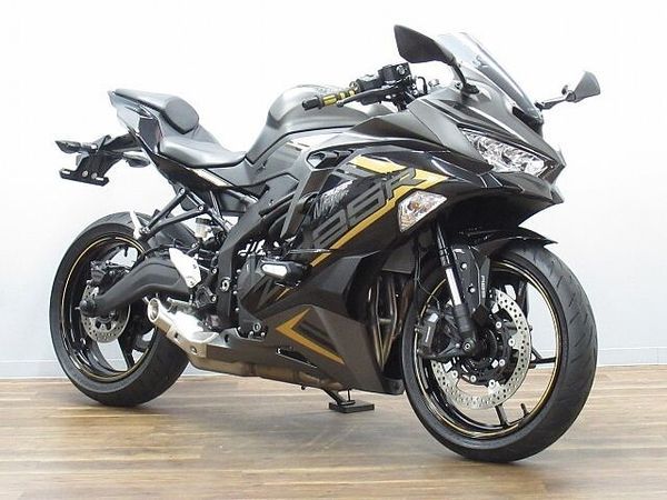 カワサキ ZX-25R Ninja ZX-25R SE 2022年モデル ☆★純正エンジンスライダー・USBポート 3