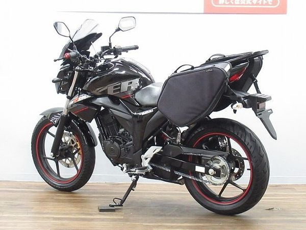 スズキ ジクサー 150 GIXXER150 サイドバッグ付き ☆★MRAスクリーン・LEDライト・キャリア付き!★ 5