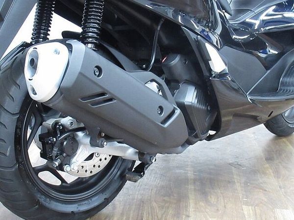 ホンダ PCX125 PCX125 JK05型 ハンドルブレース付き ☆★アイドリングストップ・TYPE-C電源 10