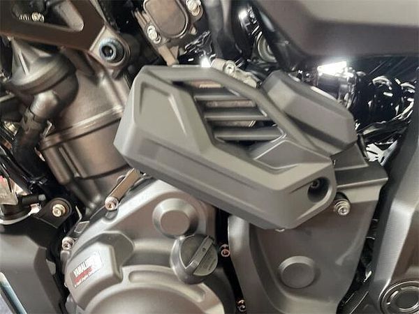 ヤマハ MT-07 Y-AMT ハンドシフトとオートマチックのスイッチは、あらゆるシーンで快適なライディングをもたらす 9