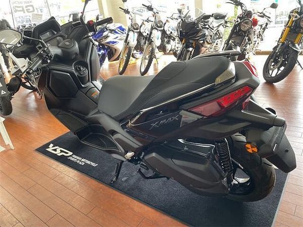 ヤマハ XMAX 250 上品さと躍動感を両立させたXMAXらしいスタイリング 5