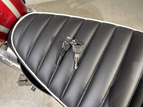 トライアンフ BONNEVILLE T120 ボンネビルT120 2025年モデル エルヴィスプレスリーリミテッドエディション 6