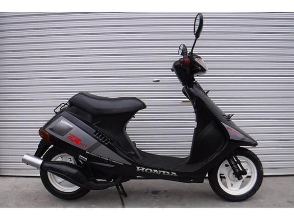 ホンダ DJ-1 6.8PS タイヤ前後新品 1