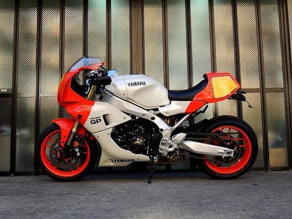 ヤマハ XSR900 フェンダーレス・アンダーカウル・シートカウル装着 4