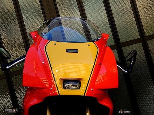 ヤマハ XSR900 フェンダーレス・アンダーカウル・シートカウル装着 8