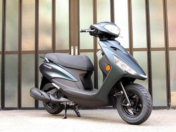 ヤマハ アクシス Z 2024年新色登場! 1