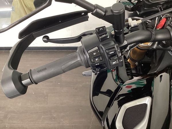 ヤマハ MT-10 10