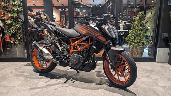 KTM 250 DUKE 1