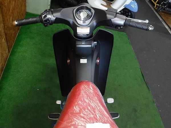 ホンダ スーパーカブC125 店頭現車無し、要取り寄せ車両。ご不明点・確認事項は見積もり/問い合わせをクリック 4