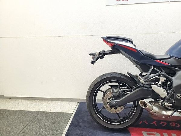 カワサキ ZX-25R ZX-25R SE 2022年モデル マルチバー装備!! 8
